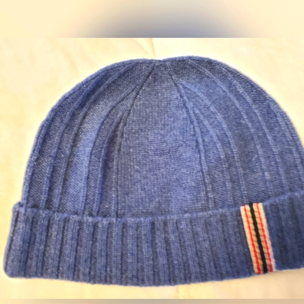 AUTHENTIC GUCCI BEENIE